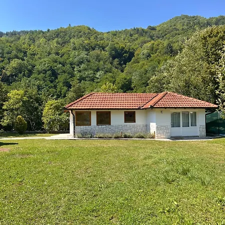 Oaza Vrbas - Riverside Near Jajce